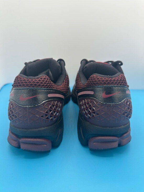 NEW! Zoom Vomero 5 Men’s size 8.5 Brand new NO box! main image 5